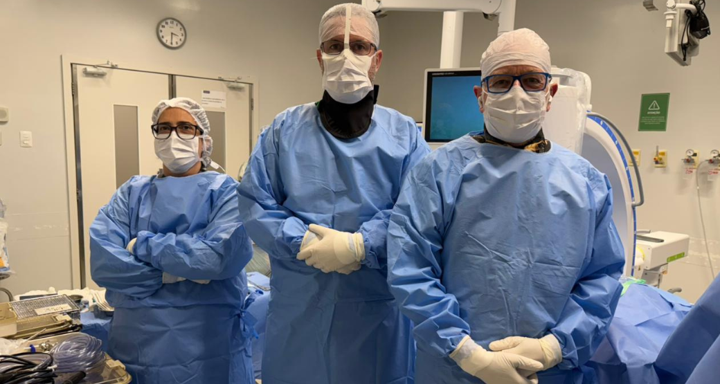 Paciente com radicular bilateral pregressa e histórico de duas cirurgias prévias. O que fazer? Paciente com radicular bilateral pregressa e histórico de duas cirurgias prévias. O que fazer?